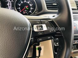 2018 Volkswagen Passat 2.0T R-Line full