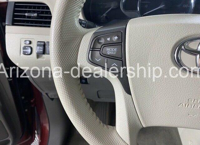 2013 Toyota Sienna XLE full