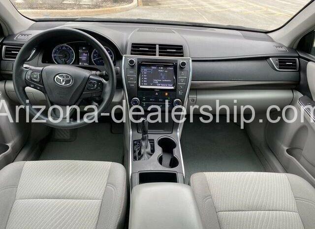 2017 Toyota Camry LE full