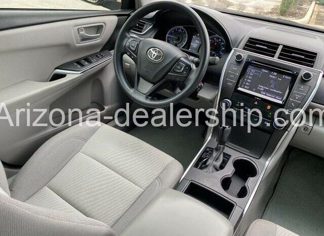 2017 Toyota Camry LE full