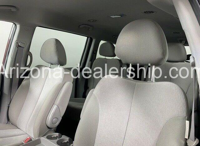 2012 Kia Sedona LX full