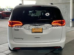 2020 Chrysler Pacifica Touring L Plus full