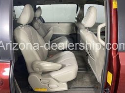 2013 Toyota Sienna XLE full