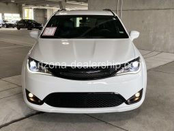 2020 Chrysler Pacifica Touring L Plus full