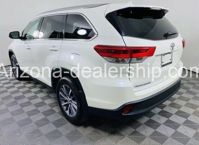 2019 Toyota Highlander XLE full