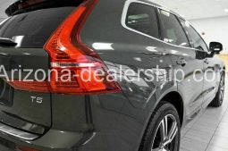 2019 Volvo XC60 Momentum full