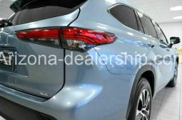 2020 Toyota Highlander XLE full