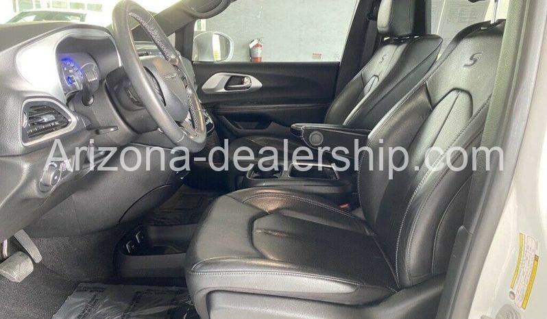 2020 Chrysler Pacifica Touring L Plus full