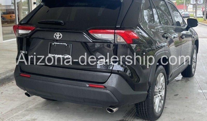 2021 Toyota RAV4 XLE Premium full