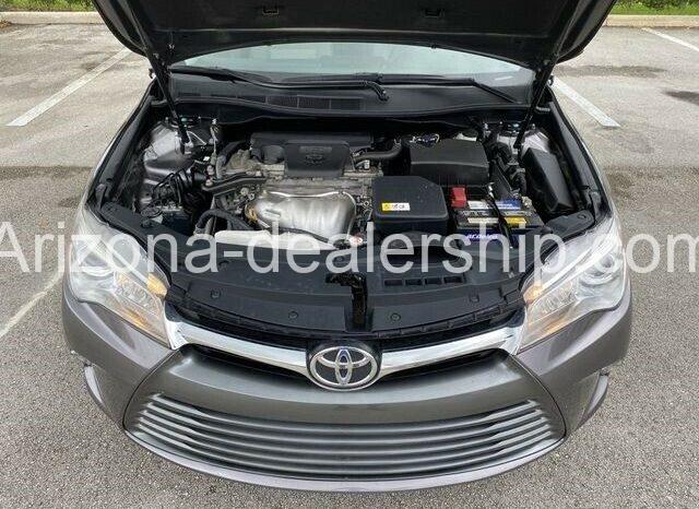 2017 Toyota Camry LE full