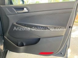 2020 Hyundai Tucson SE full