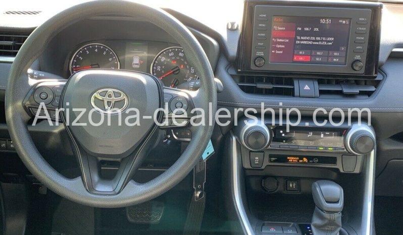 2019 Toyota RAV4 LE full