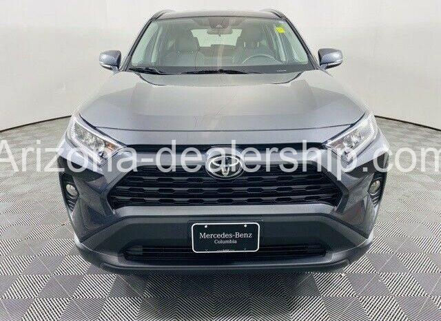 2020 Toyota RAV4 XLE full