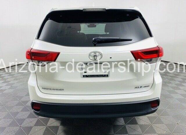 2019 Toyota Highlander XLE full