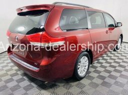 2013 Toyota Sienna XLE full