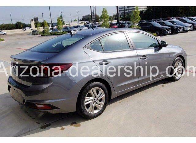 2019 Hyundai Elantra SEL full