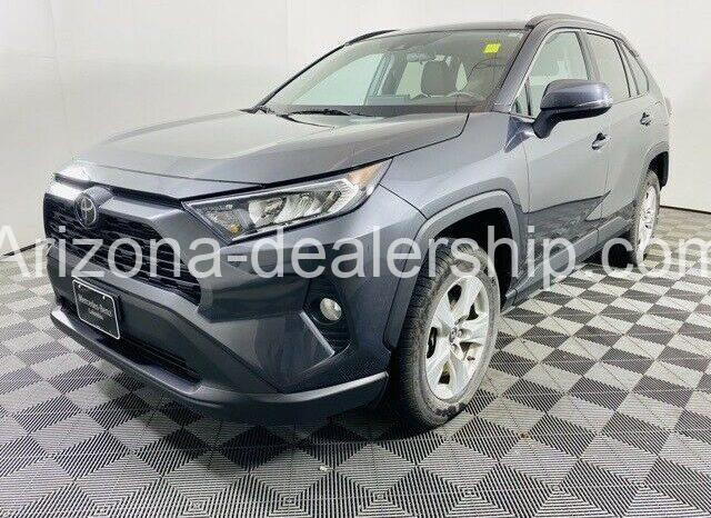 2020 Toyota RAV4 XLE full