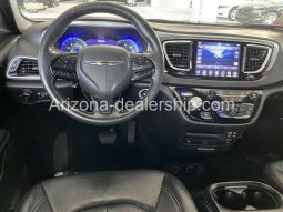 2020 Chrysler Pacifica Touring L Plus full