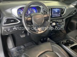 2020 Chrysler Pacifica Touring L Plus full