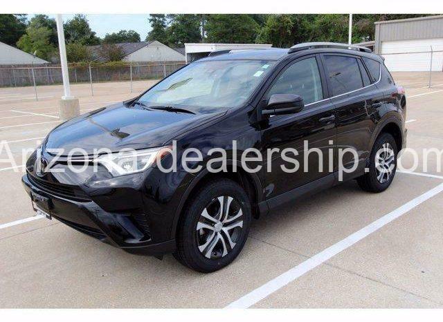 2018 Toyota RAV4 LE FWD full