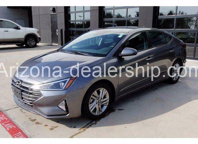 2019 Hyundai Elantra SEL full