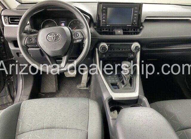 2020 Toyota RAV4 XLE full