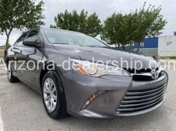 2017 Toyota Camry LE full