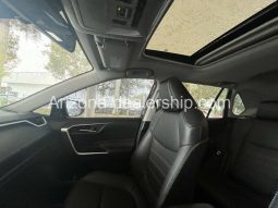 2021 Toyota RAV4 XLE Premium full