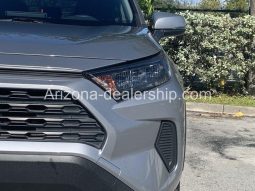 2019 Toyota RAV4 LE full