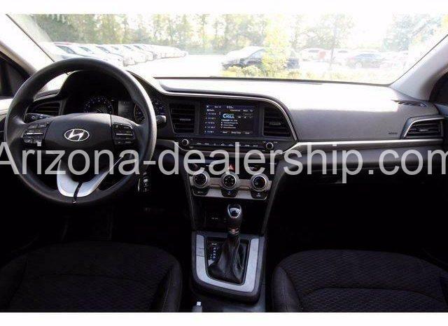 2019 Hyundai Elantra SEL full