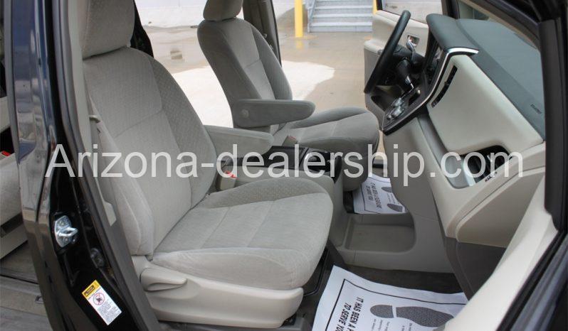 2015 Toyota Sienna LE 8-PASSENGER full