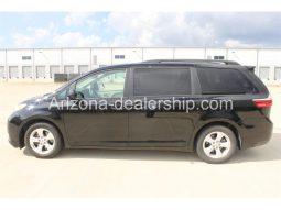 2015 Toyota Sienna LE 8-PASSENGER full