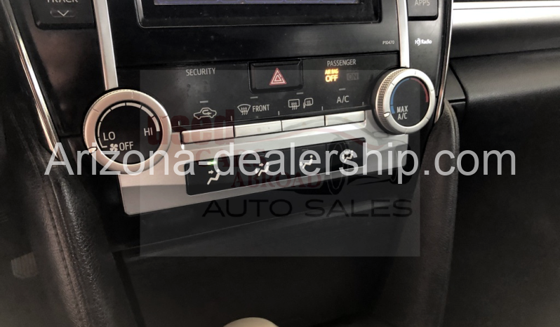 2013 Toyota Camry SE full