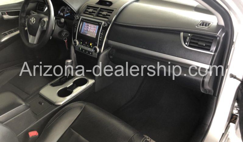 2013 Toyota Camry SE full