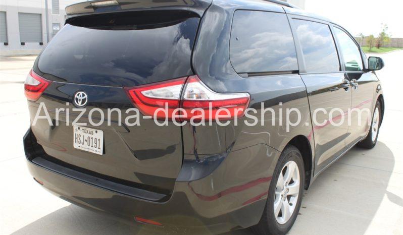 2015 Toyota Sienna LE 8-PASSENGER full