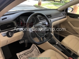 2018 Volkswagen Passat 2.0T R-Line full