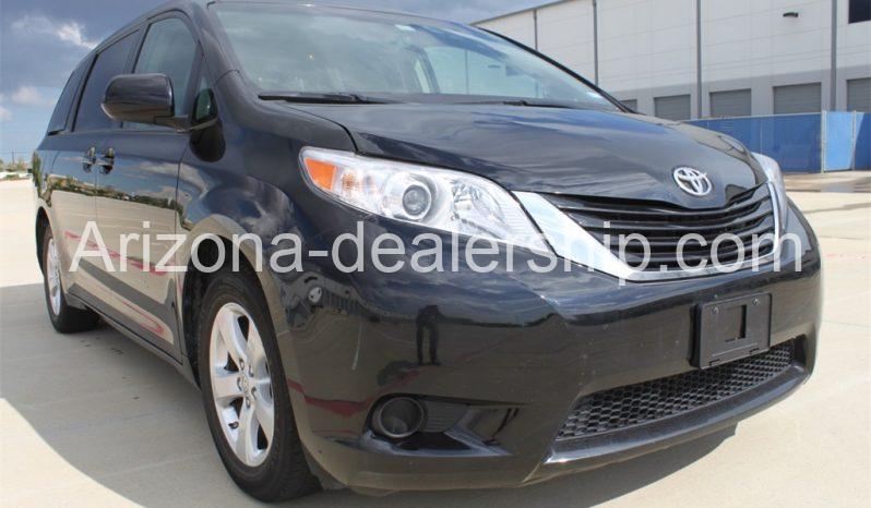 2015 Toyota Sienna LE 8-PASSENGER full