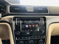 2018 Volkswagen Passat 2.0T R-Line full