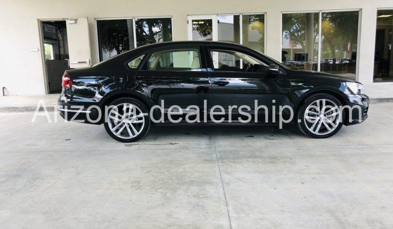 2018 Volkswagen Passat 2.0T R-Line full