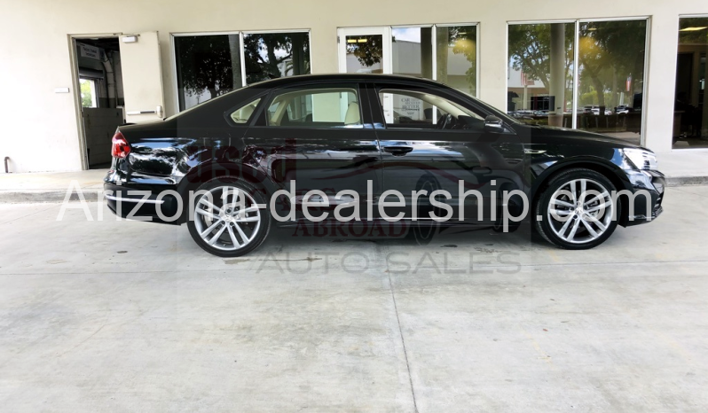 2018 Volkswagen Passat 2.0T R-Line full