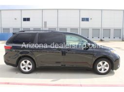 2015 Toyota Sienna LE 8-PASSENGER full