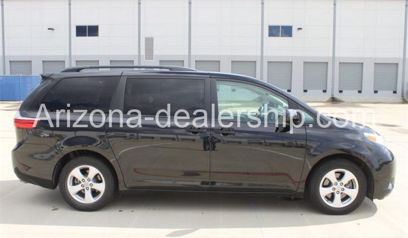 2015 Toyota Sienna LE 8-PASSENGER full