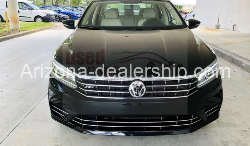 2018 Volkswagen Passat 2.0T R-Line full