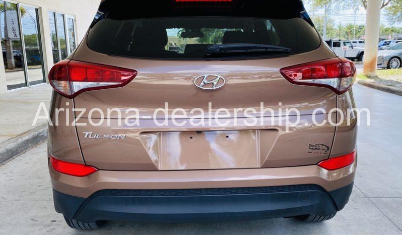 2017 Hyundai Tucson SE full