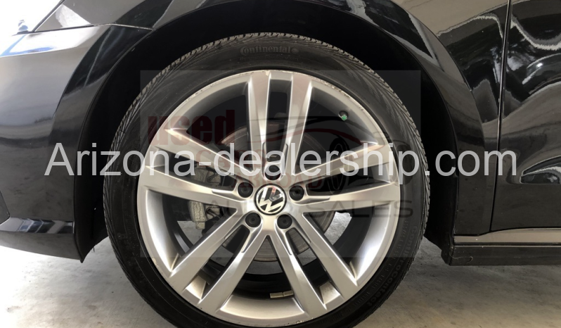 2018 Volkswagen Passat 2.0T R-Line full