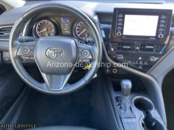 2022 Toyota Camry SE full