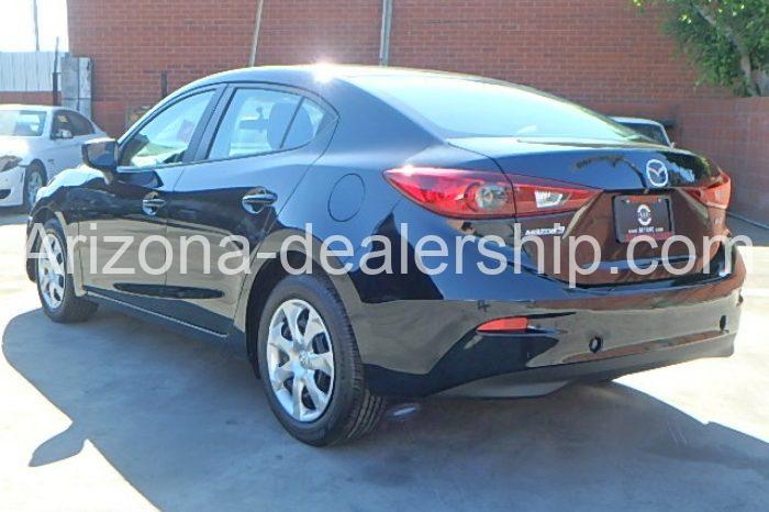 2018 Mazda Mazda3 i Sport full