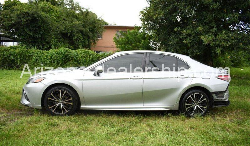 2018 Toyota Camry SE full