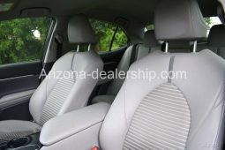 2018 Toyota Camry SE full