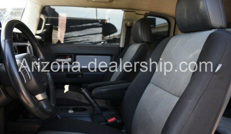 2013 Toyota FJ Cruiser full